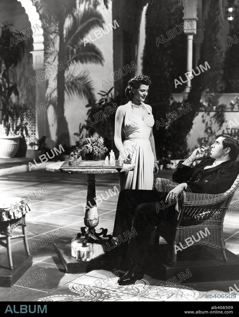 RITA HAYWORTH y TYRONE POWER en SANGRE Y ARENA, 1941 (BLOOD AND SAND), dirigida por ROUBEN MAMOULIAN. Copyright 20TH CENTURY FOX.