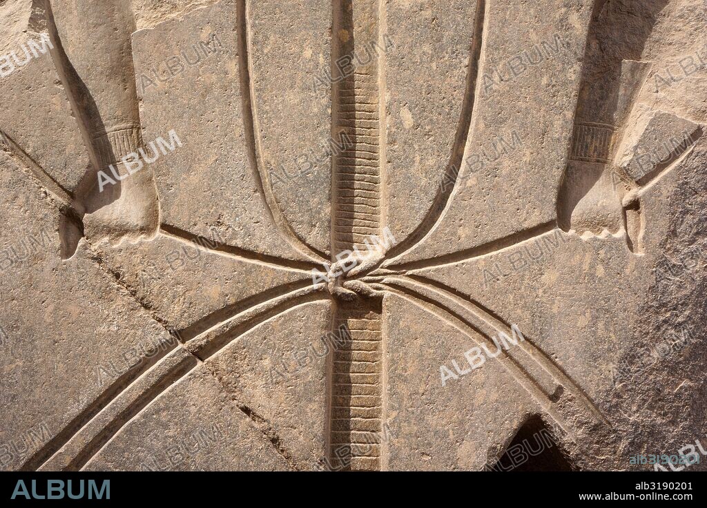 Templo de Luxor.  Egipto. Situado en el corazón de la antigua Tebas, fue construido esencialmente bajo las dinastías XVIII y XIX egipcias.