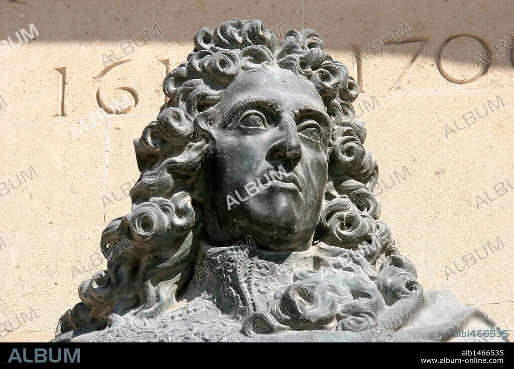 ANDRE LE NOTRE (1613-1700). Jardinero de Luís XIV de 1645-1700. Diseñó los jardines de Versalles. Escultura ubicada en el Jardín de las Tullerías. París. Francia.