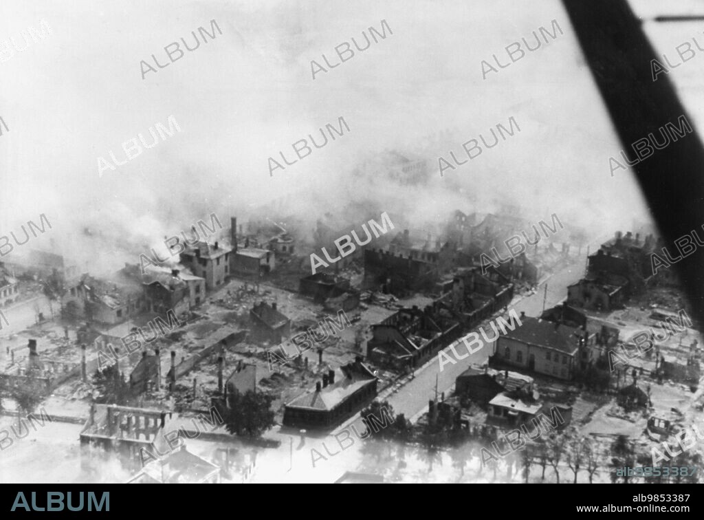Destroyed houses in Dünaburg (Daugavpils / Latvia). Photo: Reimers [automated translation].