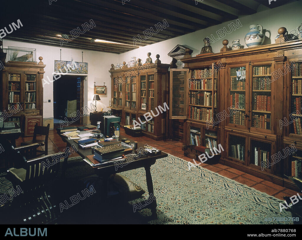DESPACHO-BIBLIOTECA.