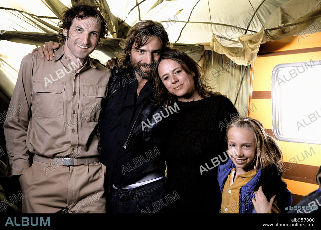 ALBERTO SAN JUAN y EMMA SUAREZ en BAJO LAS ESTRELLAS, 2007, dirigida por FELIX VISCARRET. Copyright FERNANDO TRUEBA P.C. S.A.