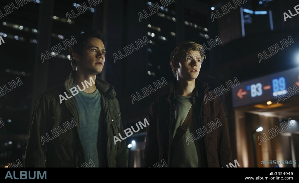 DYLAN O'BRIEN y THOMAS BRODIE-SANGSTER en CORREDOR DEL LABERINTO: EL CORREDOR DEL LABERINTO: LA CURA MORTAL, 2018 (MAZE RUNNER: THE DEATH CURE), dirigida por WES BALL. Copyright Gotham Group / Temple Hill / 20th Century-Fox Film Corporati.