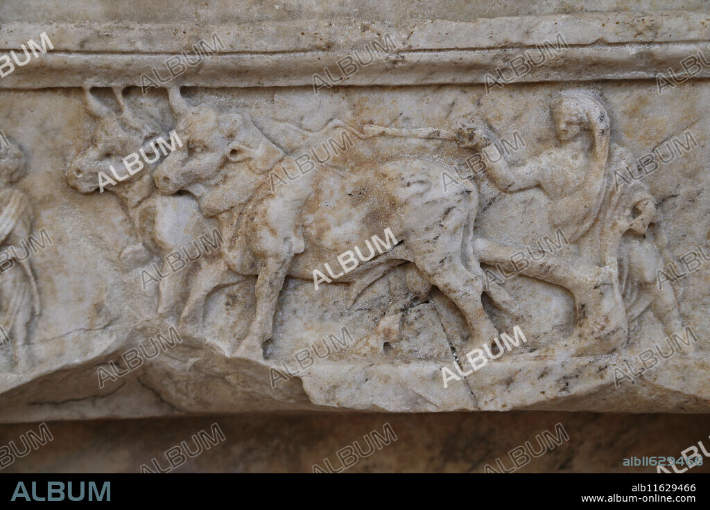 Upper frieze shows a portrayal of a city's foundation. Rome. Via Salaria. Antonine period. Rome. National Roman Museum. Baths of Diocletian. Rome. Italy.