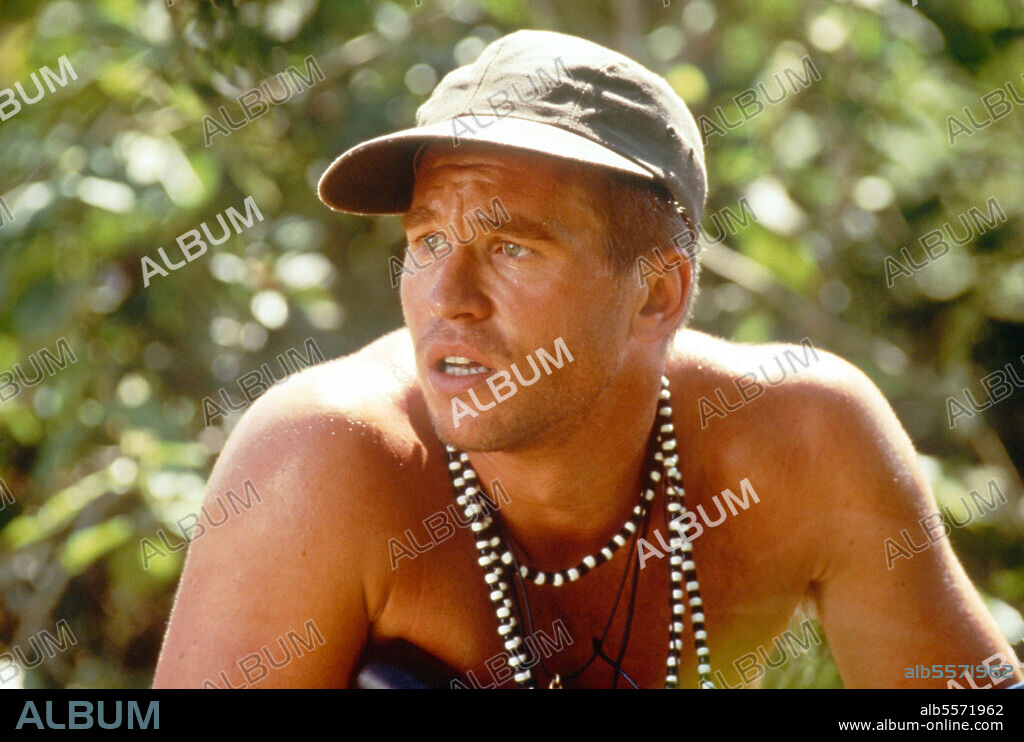 VAL KILMER in DNA - DIE INSEL DES DR. MOREAU, 1996 (THE ISLAND OF DR MOREAU), unter der Regie von JOHN FRANKENHEIMER. Copyright NEW LINE CINEMA.