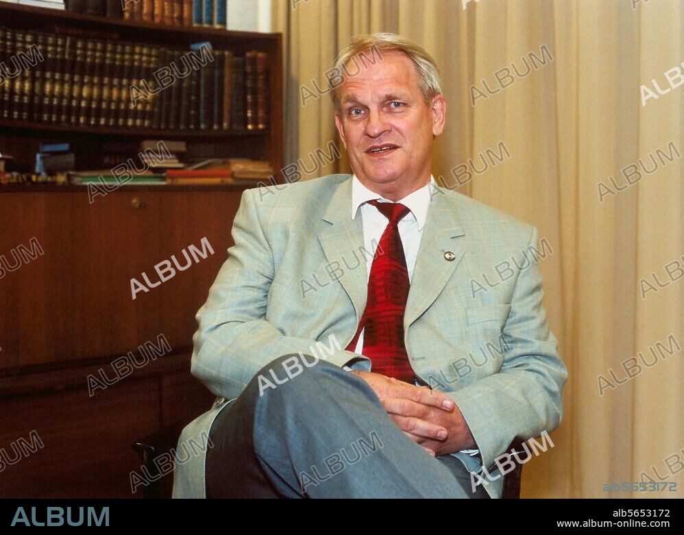 Korfmann, Manfred Professor für Ur- und Frühgeschichtliche Archäologie, Universität Tübingen. (er leitet seit 1988 die Ausgrabungen in Troia). Foto, Berlin, Juni 2002.