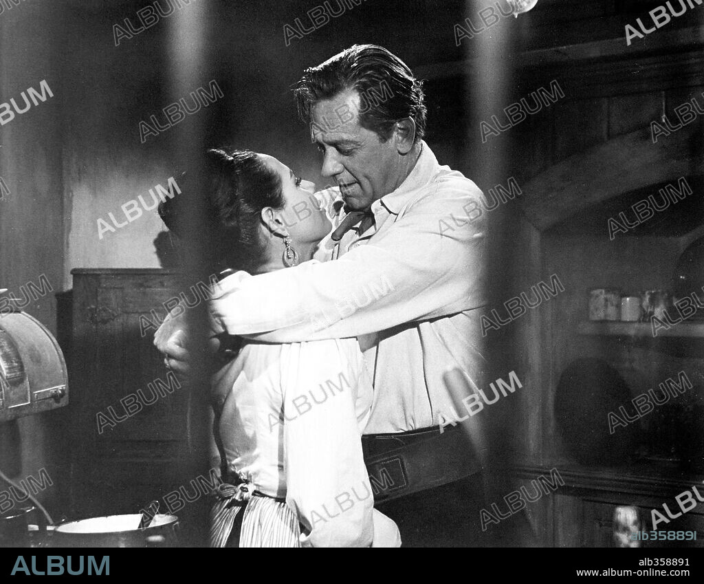 WILLIAM HOLDEN en GRUPO SALVAJE, 1969 (THE WILD BUNCH), dirigida por SAM PECKINPAH. Copyright WARNER BROS/SEVEN ARTS.