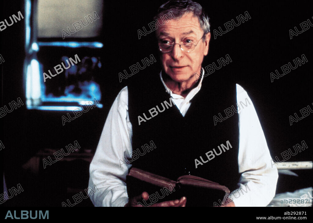 MICHAEL CAINE en LAS NORMAS DE LA CASA DE SIDRA, 1999 (THE CIDER HOUSE RULES), dirigida por LASSE HALLSTROM. Copyright MIRAMAX / VAUGHAN, STEPHEN.