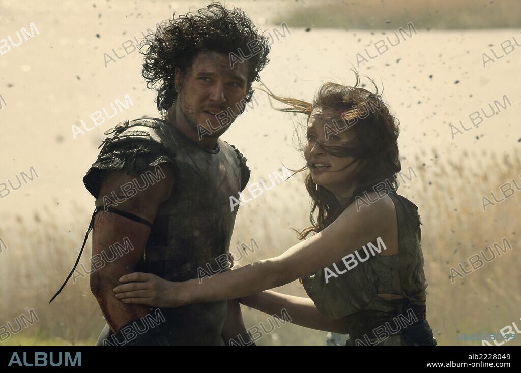 EMILY BROWNING in POMPEII, 2014, directed by PAUL W. S. ANDERSON. Copyright CONSTANTIN FILM PRODUKTION.