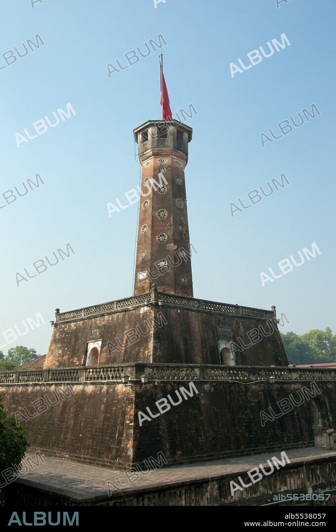 The hexagonal Cot Co Flag Tower was rebuilt by Emperor Gia Long of the Nguyen Dynasty in 1803 as a symbol of Nguyen power in the north. The tower is an important symbol of both Hanoi and the Vietnamese armed forces.