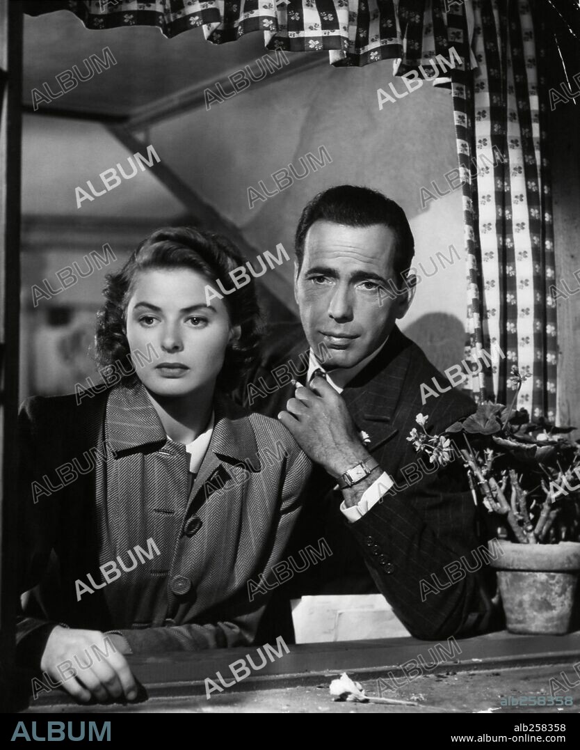 HUMPHREY BOGART und INGRID BERGMAN in CASABLANCA, 1942, unter der Regie von MICHAEL CURTIZ. Copyright WARNER BROTHERS.