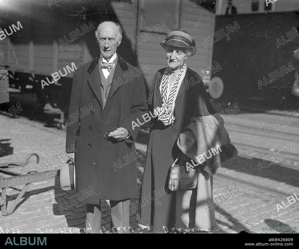 Göteborg - Augusti 1933 - Sir Harry Fielding Dickens (1849-1933) hette egentligen Henry Fielding Dickens och var son till författaren Charles Dickens - *** Local Caption *** GT Låda Krep 2012-12. KAMERAREPORTAGE.