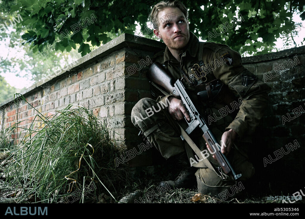 WYATT RUSSELL in OVERLORD, 2018, directed by JULIUS AVERY. Copyright Bad Robot / Paramount Pictures.