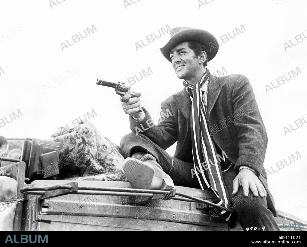 DEAN MARTIN in 4 FOR TEXAS, 1963, directed by ROBERT ALDRICH. Copyright WARNER BROTHERS.