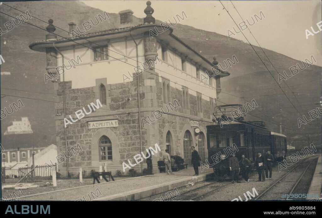 January 26, 1932. Azpeitia station on the Urola electric railway (from Zumárraga to Zumaya).