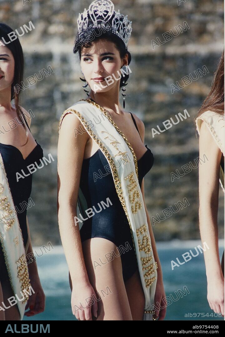 January 1993. Miss Spain Eugenia Santana poses with the crown.