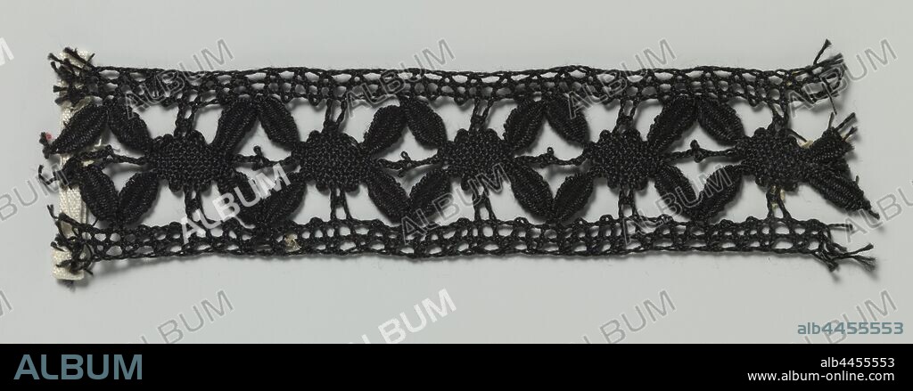 Strip of bobbin lace with four leaves around the flower heart, Strip or insert of black bobbin lace, Cluny lace. The repeating pattern on the center line consists of a flower heart to which petals are attached to four sides. The consecutive flower hearts are connected to each other with a horizontal pigtailed braid and with double overhanging pairs at the top and bottom of the strip. The flower hearts are made in linen. The petals are made in shape. The top and bottom of the strip are finished straight with an open zigzag edge., anonymous, Russia, c. 1875 - c. 1899, silk, Cluny lace, l 14 cm × w 3 cm ×, 2.5 cm.