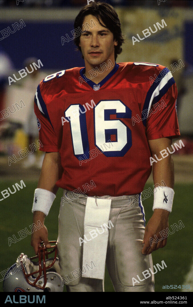 KEANU REEVES en EQUIPO A LA FUERZA, 2000 (THE REPLACEMENTS), dirigida por HOWARD DEUTCH. Copyright WARNER BROS. PICTURES.