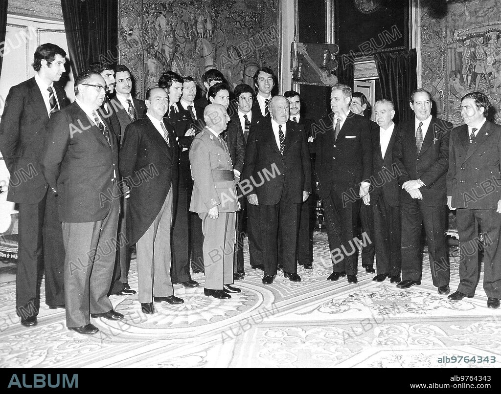 April 16, 1974. Franco Receives Real Madrid Basketball, European Champion, the team Chaired by Santiago Bernabeu and accompanied by the general secretary of the movement Jose Utrera Molina, Mr. Juan Gich and Bech de Careda, national delegate of Physical Education and Ernesto Segura de Luna, president of the Spanish Basketball Federation.
