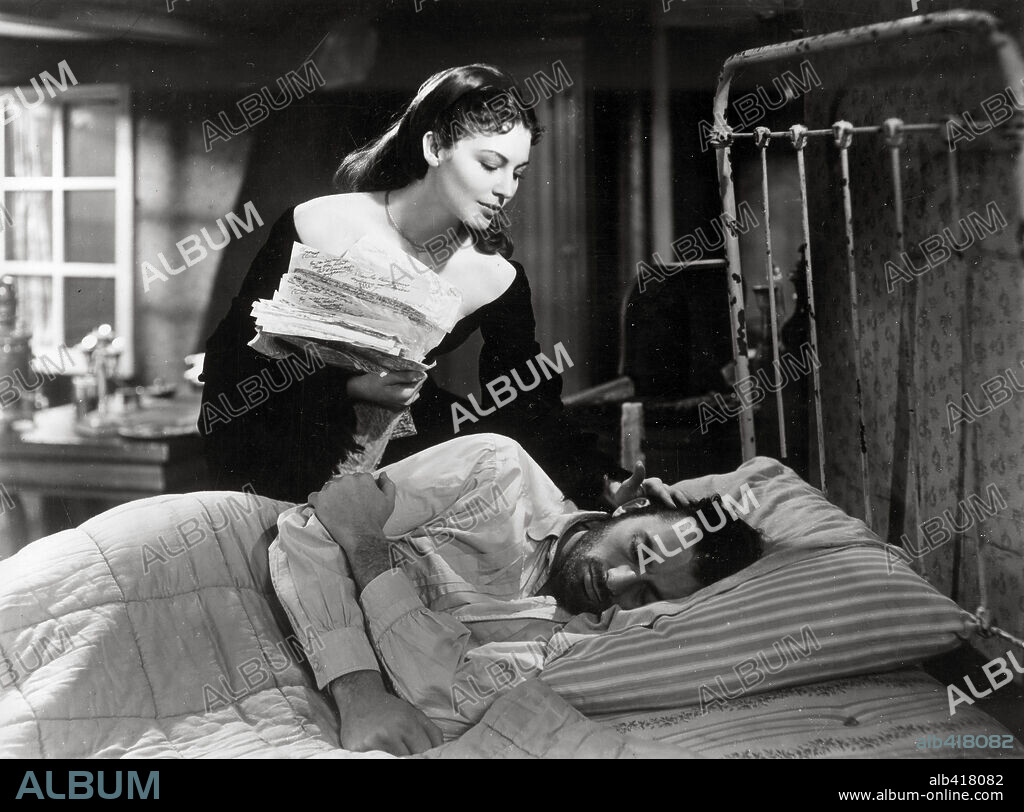AVA GARDNER and GREGORY PECK in THE GREAT SINNER, 1949, directed by ROBERT SIODMAK. Copyright M.G.M.