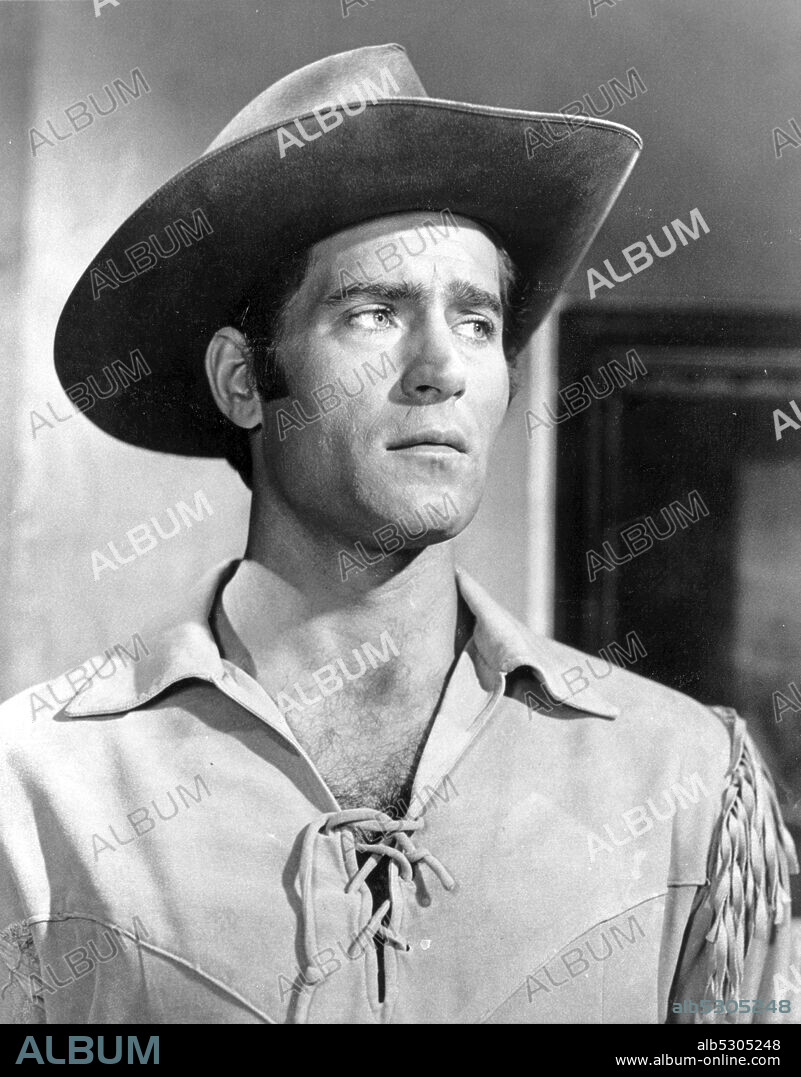CLINT WALKER en CHEYENNE, 1955, dirigida por GEORGE WAGGNER, LEE SHOLEM, PAUL LANDRES y ROBERT SPARR. Copyright WARNER BROS. TELEVISION.