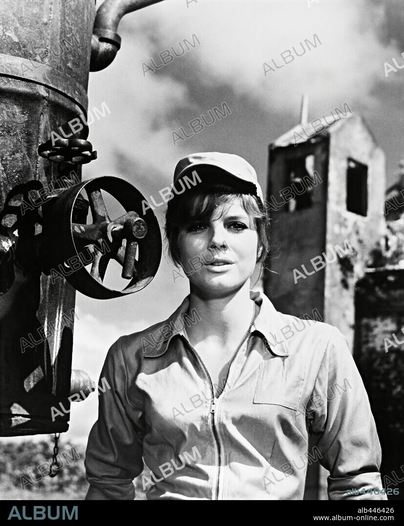 KATHERINE ROSS in THE LONGEST HUNDRED MILES, 1967, directed by DON WEIS. Copyright UNIVERSAL TV.