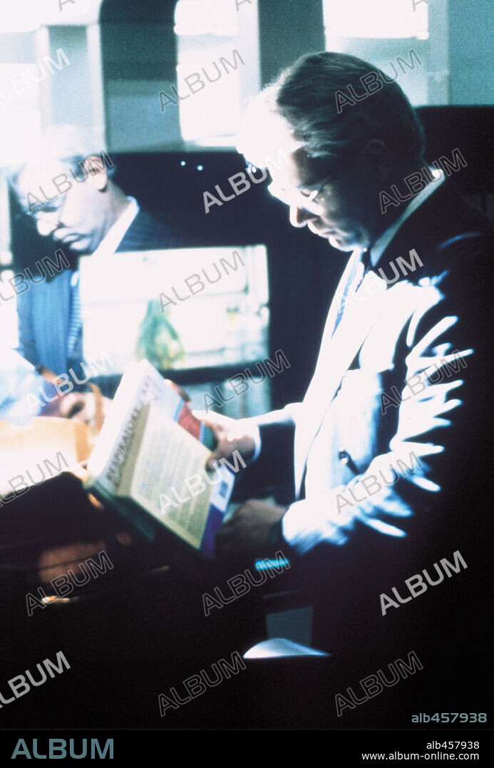 RUSSELL CROWE in THE INSIDER, 1999, directed by MICHAEL MANN. Copyright TOUCHSTONE PICTURES.