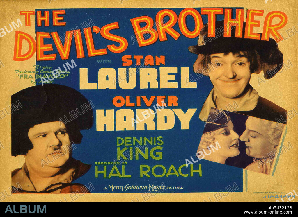 OLIVER HARDY und STAN LAUREL in DICK UND DOOF - HÄNDE HOCH - ODER NICHT, 1933 (THE DEVIL'S BROTHER), unter der Regie von CHARLEY ROGERS und HAL ROACH. Copyright Metro-Goldwyn-Mayer (MGM).