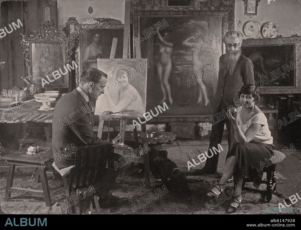 MARIA BLANQUER, VALLE-INCLAN Y ROMERO DE TORRES EN UNA ESCENA DE PELICULA LA MALCASADA - 1926.