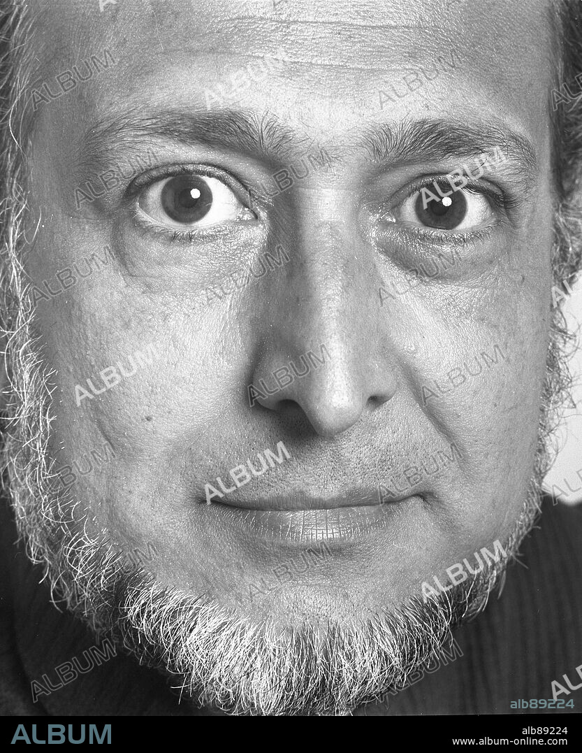 Josep Maria Castellet, escritor, crítico literario y editor catalán. Fotografía de 1970.