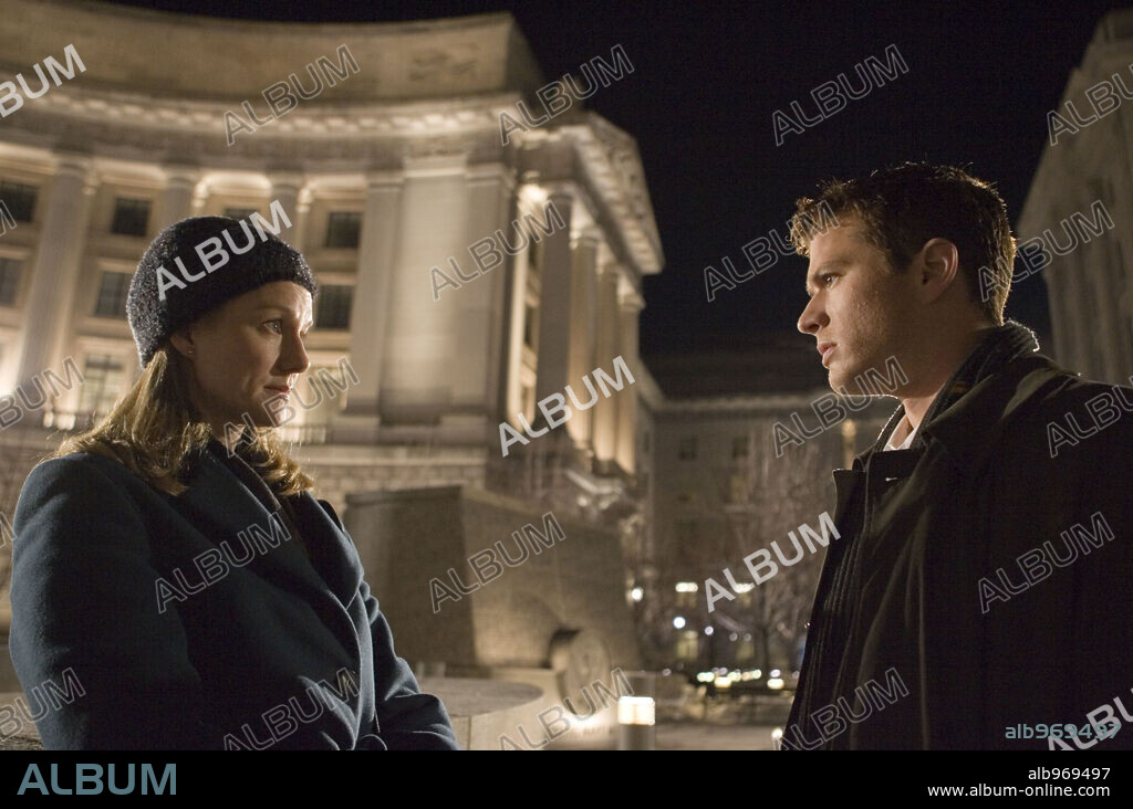 LAURA LINNEY y RYAN PHILLIPPE en EL ESPÍA, 2007 (BREACH), dirigida por BILLY RAY. Copyright DOUBLE AGENT PRODUCTIONS INC/UNIVERSAL PICTURES/SIDNEY KIMME / GIBSON, MICHAEL.