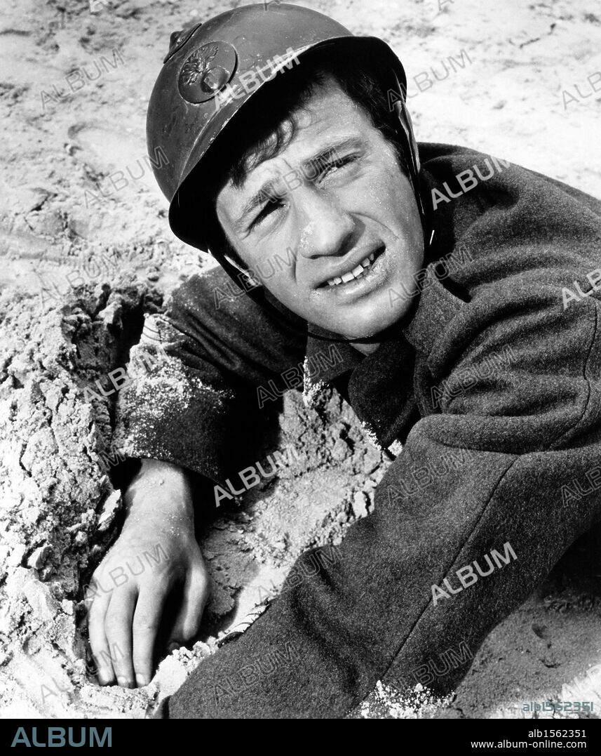JEAN-PAUL BELMONDO in WEEKEND AT DUNKIRK, 1964 (WEEK-END A ZUYDCOOTE), directed by HENRI VERNEUIL. Copyright PARIS FILM.
