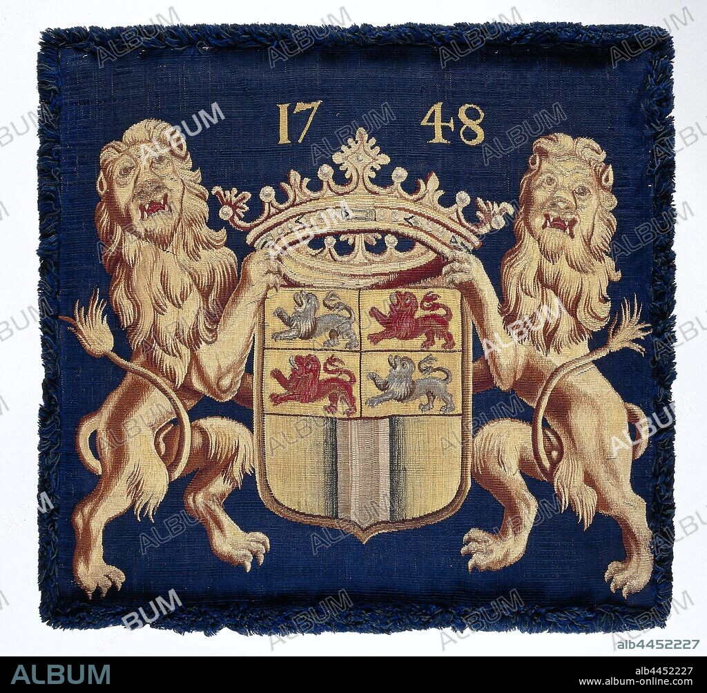 Cushion cover with the city coat of arms of Rotterdam, Cushion leaf of a magistrate cushion of carpet fabric with the city coat of Rotterdam and two lions as shieldholders. The year 1748 has been affixed above the crowned coat of arms., weduwe Alexander Baert en Zonen, Amsterdam, 1748, ketting, inslag, tapestry, h 66.5 cm × w 70 cm.