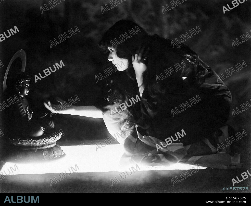 THEDA BARA in THE SOUL OF BUDDHA, 1918, directed by J. GORDON EDWARDS. Copyright FOX FILM CORPORATION.