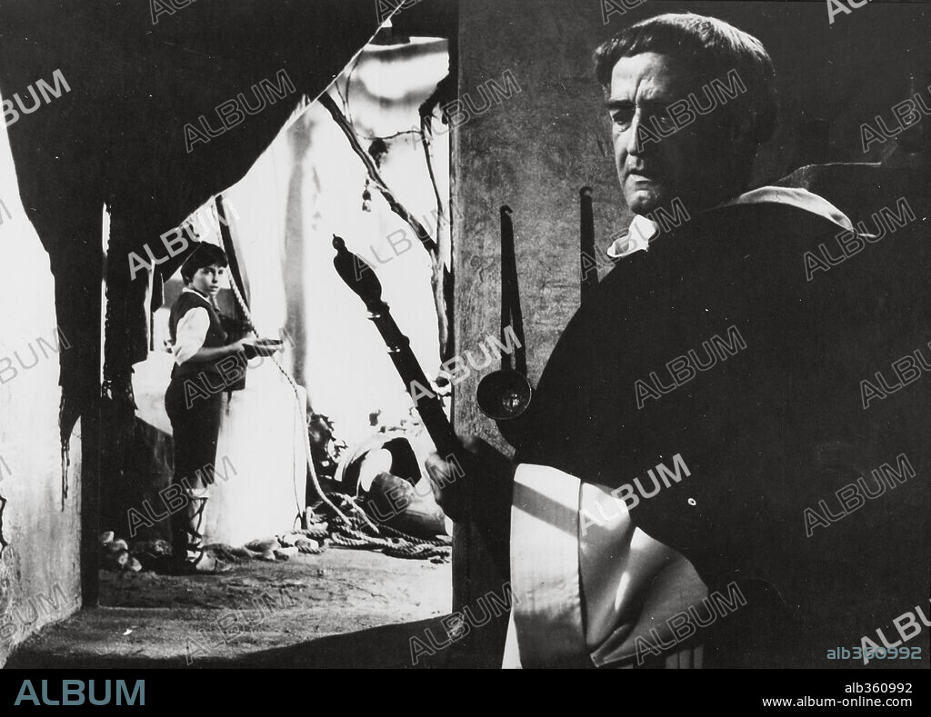 MARCO PAOLETTI and MEMMO CAROTENUTTO in LAZARILLO DE TORMES, 1959, directed by CESAR ARDAVIN. Copyright HESPERIA FILMS.
