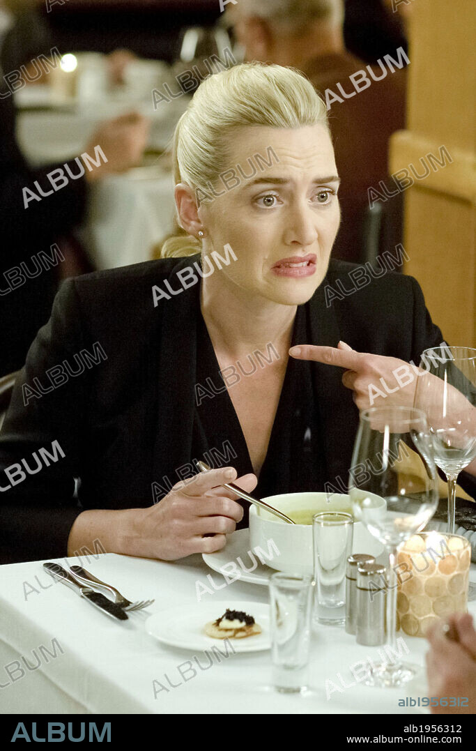 KATE WINSLET en MOVIE 43, 2013, dirigida por ELIZABETH BANKS y STEVEN BRILL. Copyright GREENESTREET FILMS.