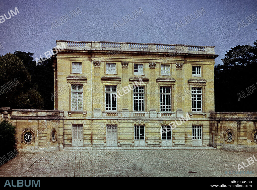ANGE-JACQUES GABRIEL (1698-1782). EL PEQUENO TRIANON - SIGLO XVIII - BARROCO FRANCES.