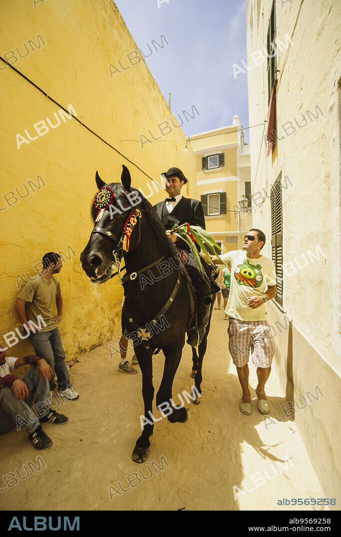 Caragol de Santa Clara, Fiestas de Sant Joan. Ciutadella. Menorca, Islas Baleares, españa.
