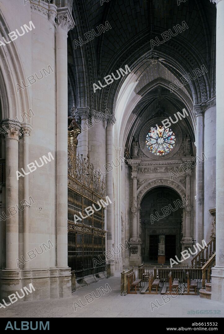 ESTEBAN JAMETE (1515-1565). ARCO DE JAMETE - PORTADA DE ACCESO AL CLAUSTRO REALIZADA ENTRE 1545 y 1550.
