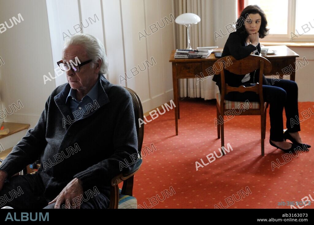 MICHAEL CAINE and RACHEL WEISZ in YOUTH, 2015, directed by PAOLO SORRENTINO. Copyright INDIGO FILM.