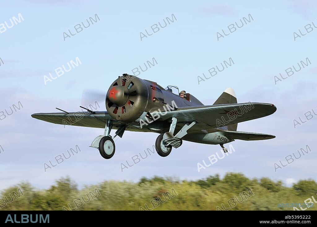 Soviet fighter aircraft Polikarpov I-16 Rata, Europe's largest meeting of vintage planes at Hahnweide, Kirchheim-Teck, Baden-Wuerttemberg, Germany, Europe.