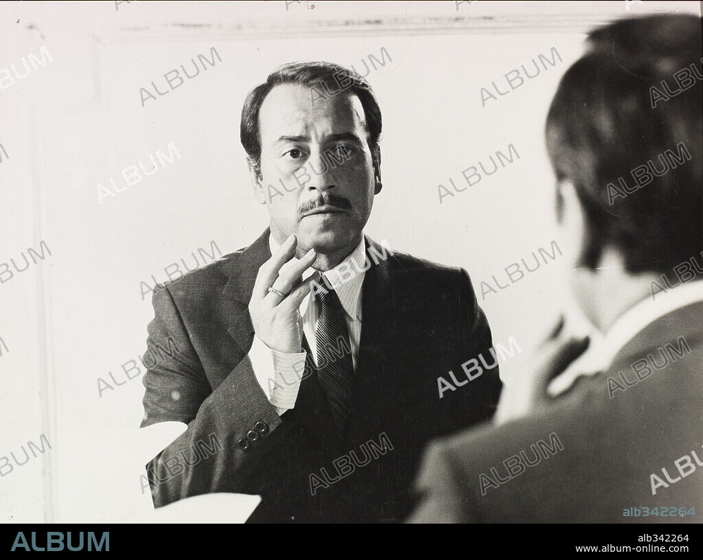 JOSE LUIS LOPEZ VAZQUEZ in MY DEAREST SENORITA, 1972 (MI QUERIDA SENORITA). Copyright EL IMAN CINE Y TELEVISION SA/IN-CINE COMPAÑIA INDUSTRIAL.