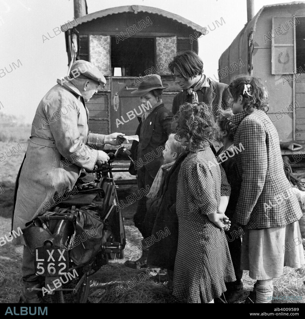 Gypsies, London, 1953.