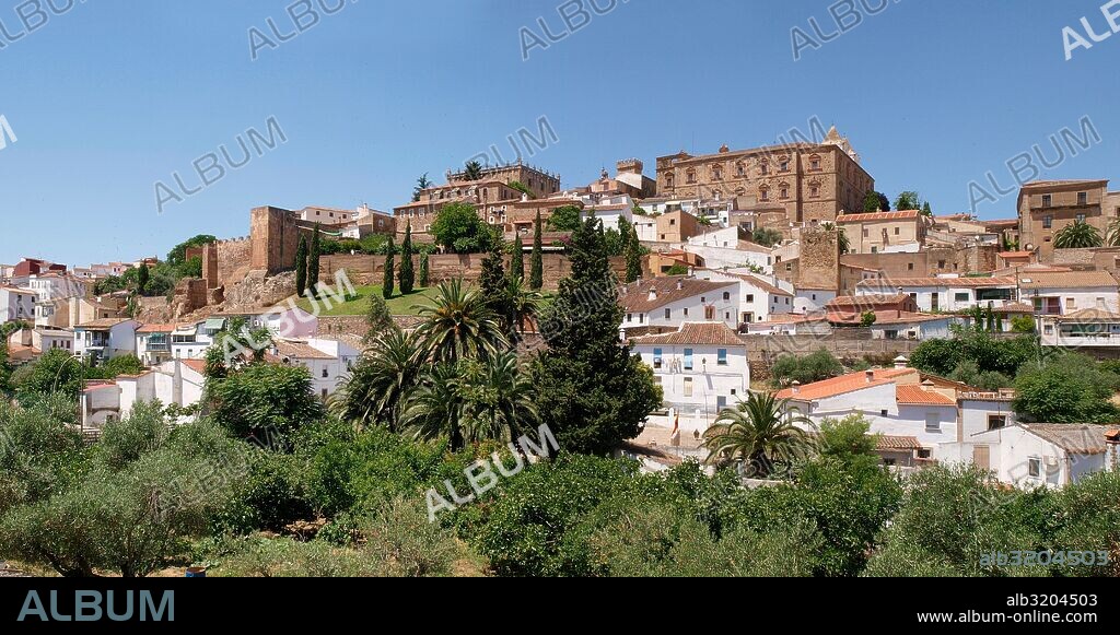 VISTAS GENERALES DE CACERES. PANORAMICA.