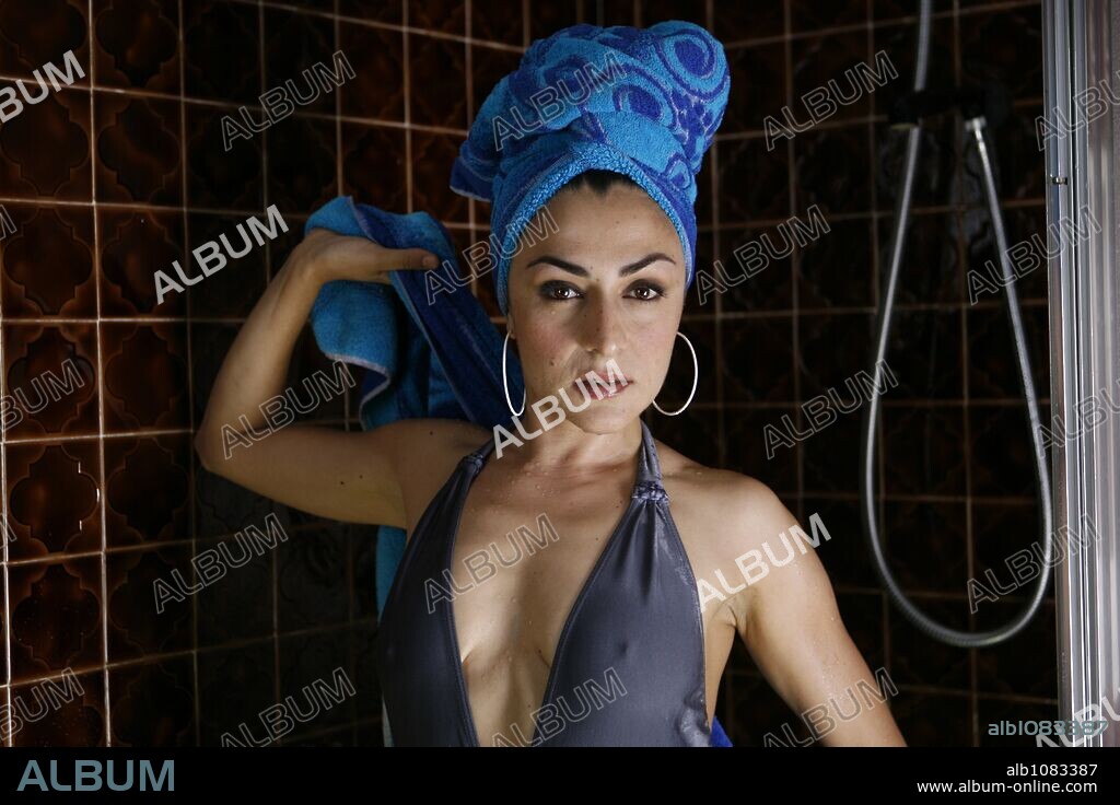 CANDELA PEÑA en LOS AÑOS DESNUDOS, 2008, dirigida por DUNIA AYASO y FELIX SABROSO. Copyright ANTENA 3 FILMS/LITTLE GIRAFFE SL.