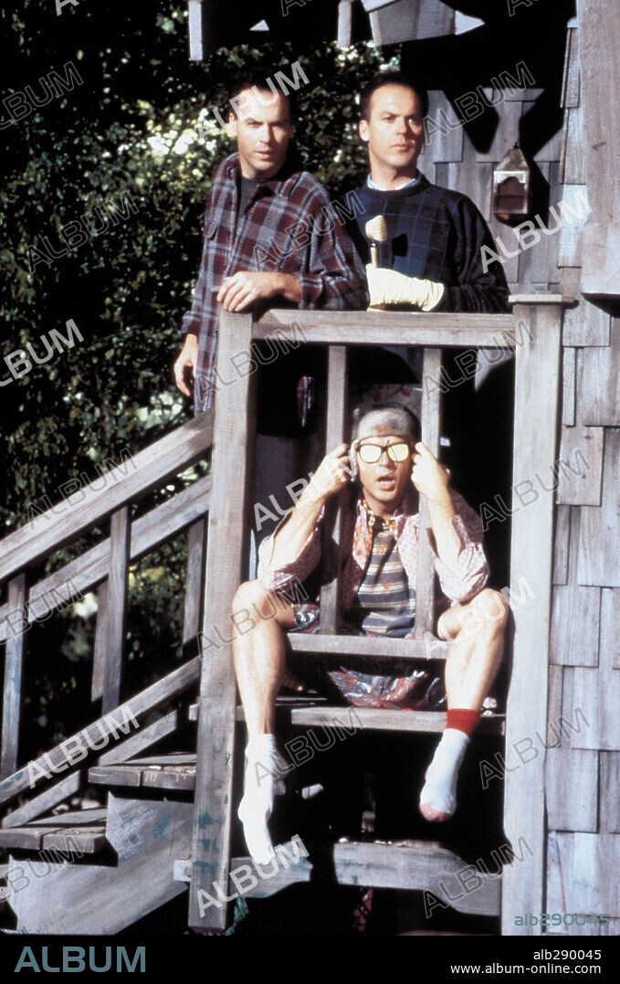 MICHAEL KEATON en MIS DOBLES MI MUJER Y YO, 1996 (MULTIPLICITY), dirigida por HAROLD RAMIS. Copyright COLUMBIA TRI STAR.