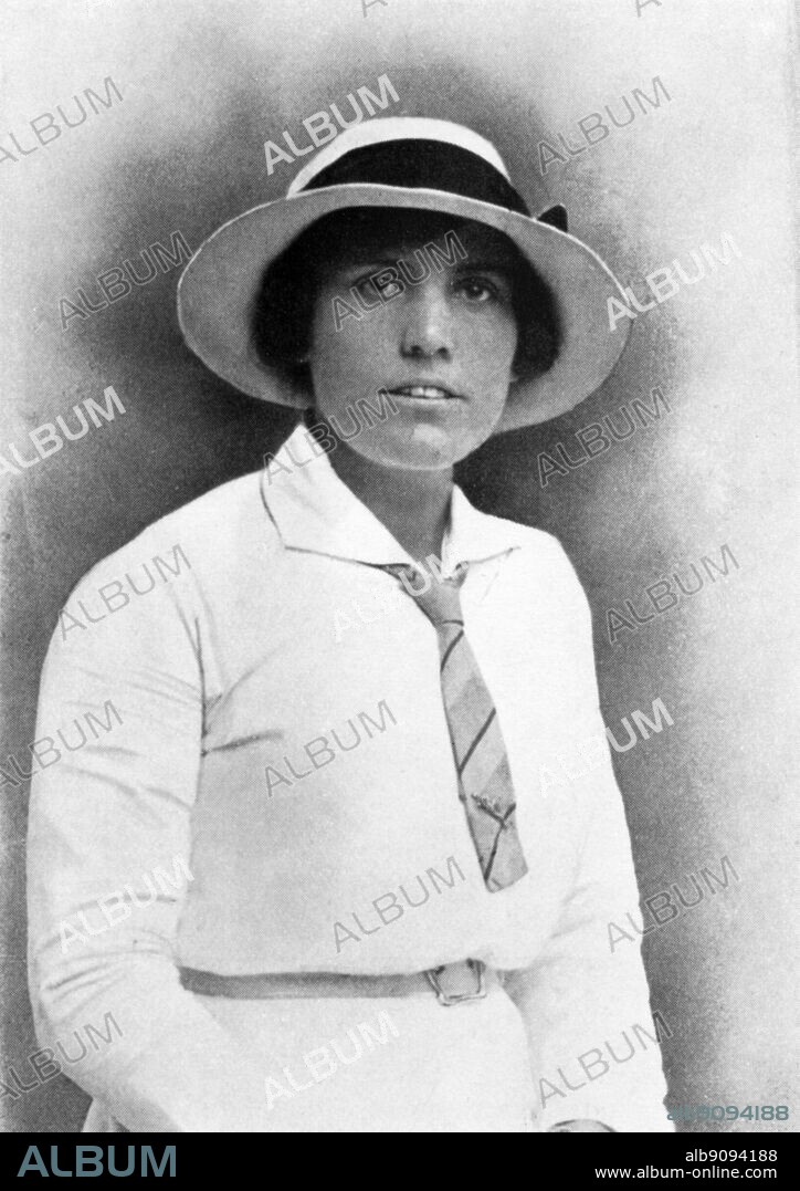Miss D. Boothby - Penelope Dora Harvey Boothby (August 2, 1881 - February 22, 1970) was a former British female tennis player. She was born in Finchley, Middlesex, England. She is best remembered for her ladies' singles title at the 1909 Wimbledon Championships. She died in Hammersmith, London in 1970. ©TopFoto.