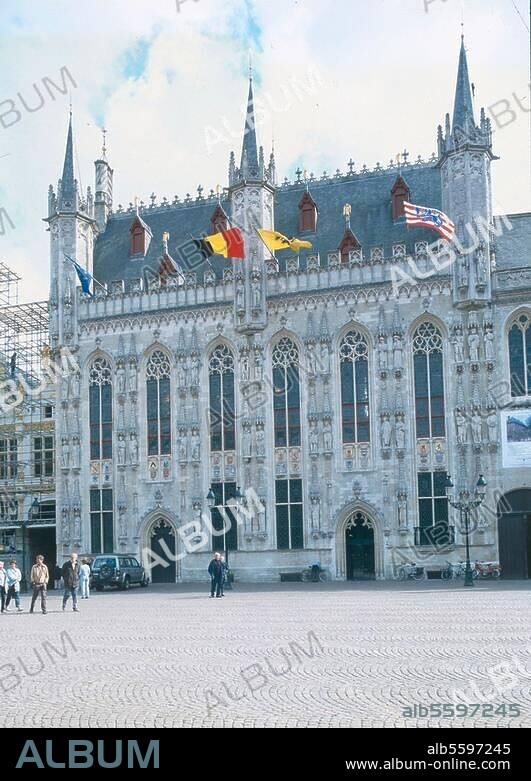 Brügge (Belgien), Rathaus - Stadhuis. (1370-1420 erbaut). Außenansicht. Foto, undat.