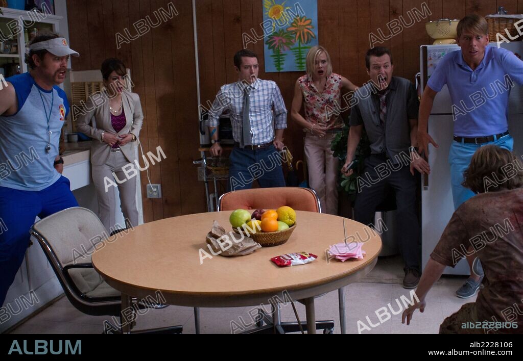 ALISON PILL, ELIJAH WOOD, JACK MCBRAYER, LEIGH WHANNELL y RAINN WILSON en COOTIES, 2014, dirigida por CARY MURNION y JONATHAN MILOTT. Copyright GLACIER FILMS/SPECTREVISION / RIVETTI JR. TONY.