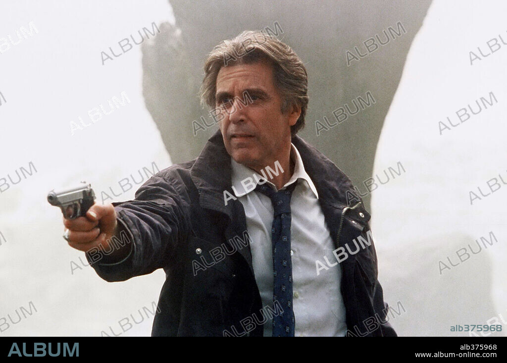 AL PACINO in INSOMNIA, 2002, directed by CHRISTOPHER NOLAN. Copyright TRI STAR PICTURES.